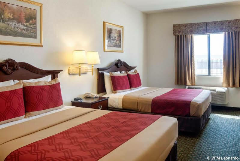 Econo Lodge Уэтерфорд Экстерьер фото